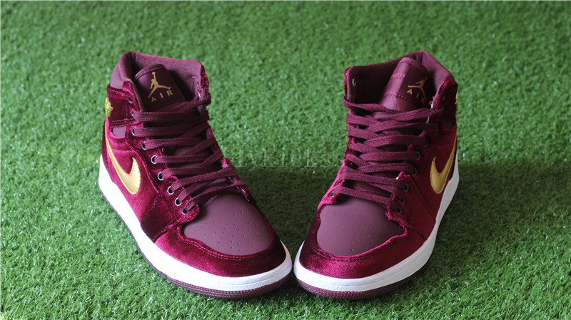 Authentic Air Jordan 1 Velvet Night Maroon